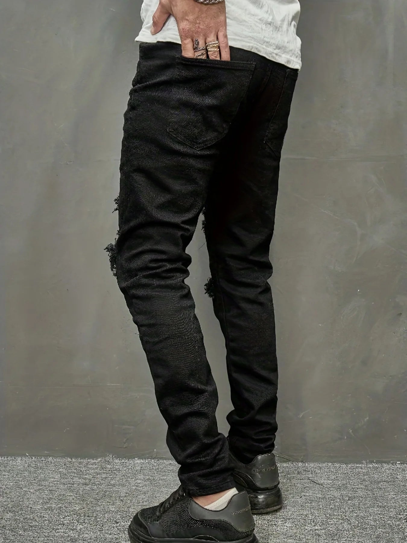 Men's slim fit jeans with torn